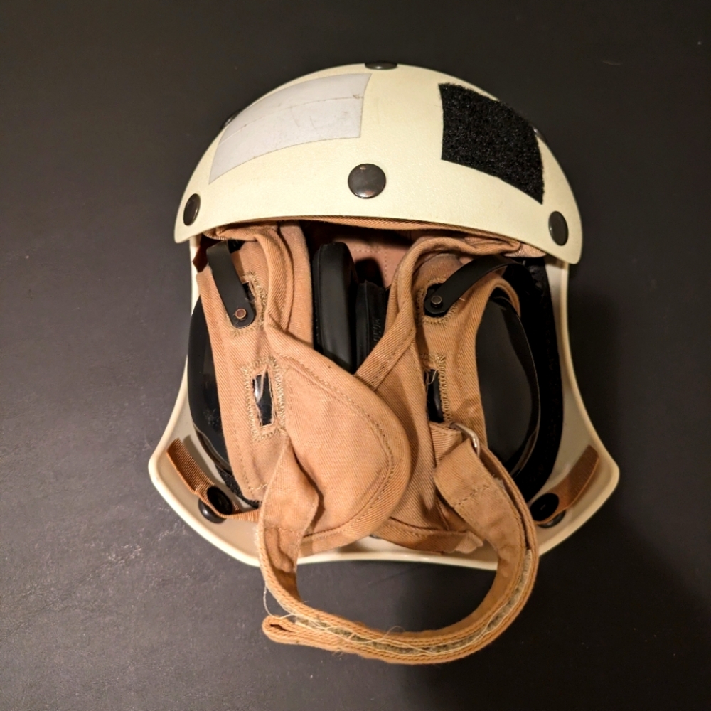 Flight Deck Cranial Helmet